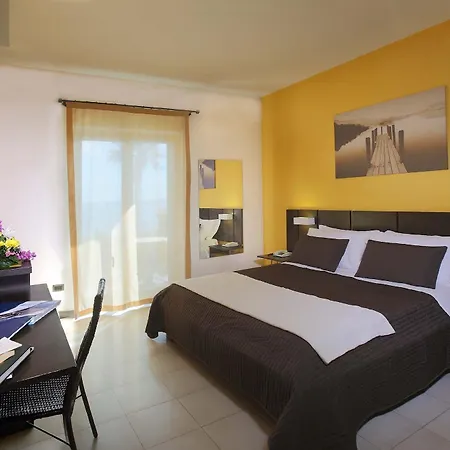 San Giovanni Otel Giardini Naxos